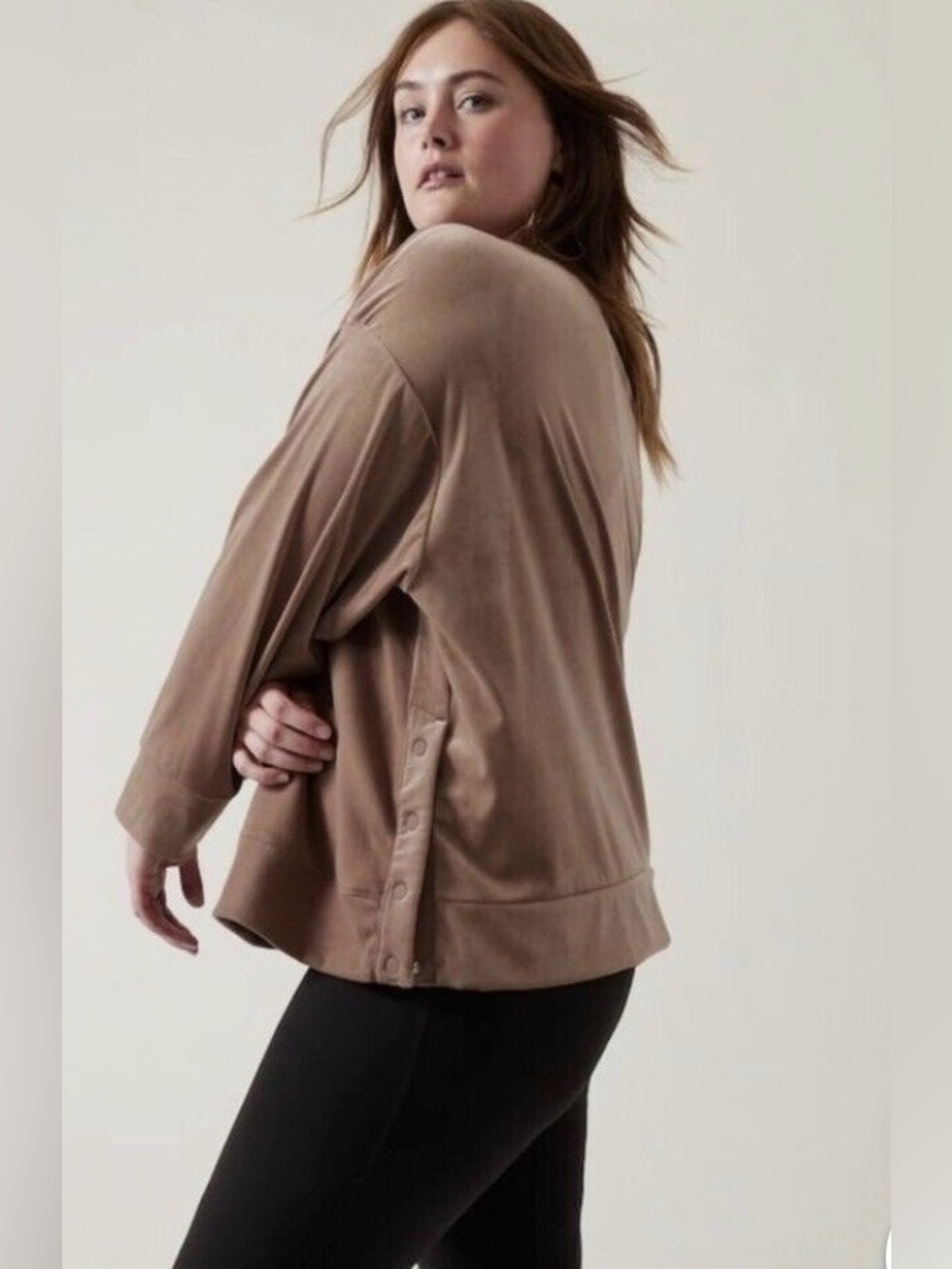 ATHLETA RETROPLUSH VELVET CREWNECK SWEATSHIRT MEDIUM BNWT